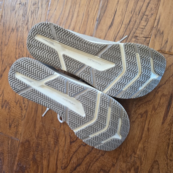 Altra Innerflex Zero Drop Athletic Shoes - Picture 5 of 6